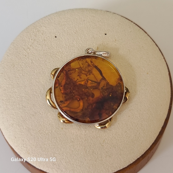Baltic Amber snake pendant - Picture 3 of 4
